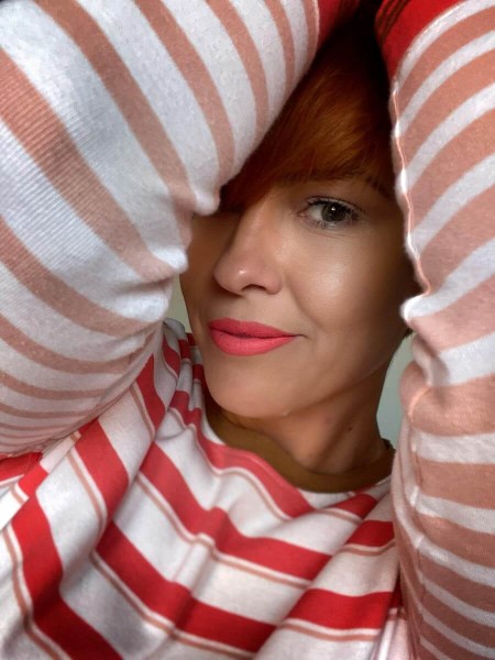 EL15-coral-lipstick